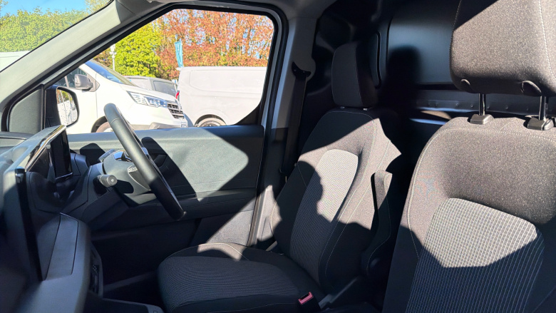 Ford Transit Courier E-Transit Courier 100kW 43kWh Trend Van Auto